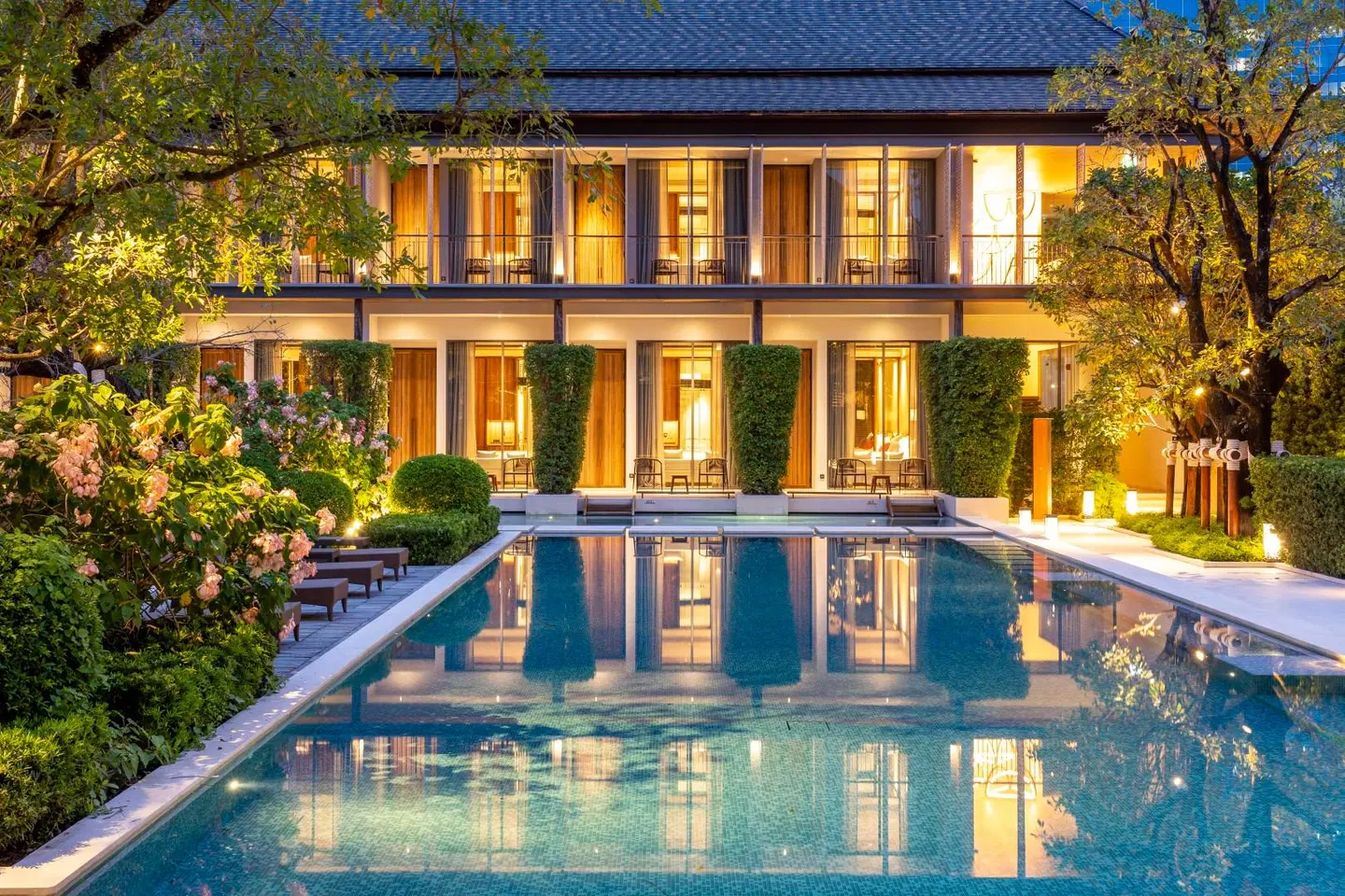 Villa Deva Resort And Hotel Bangkok OUTDOOR_POOL