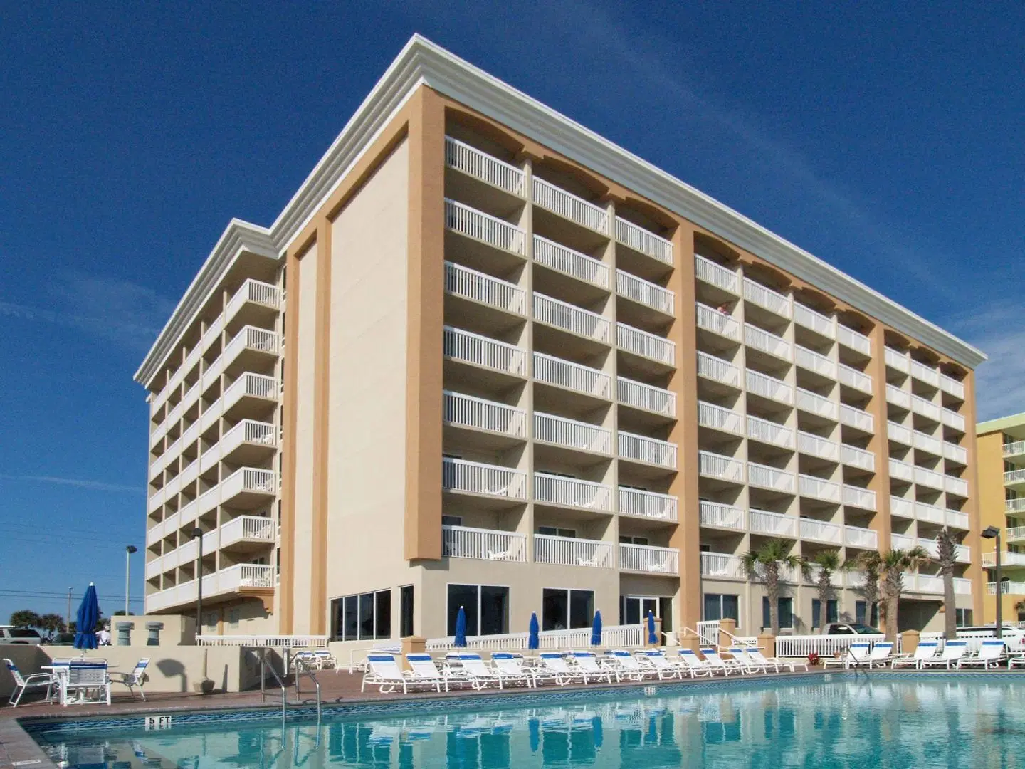 Hampton Inn Daytona Shores-Oceanfront EXTERIOR