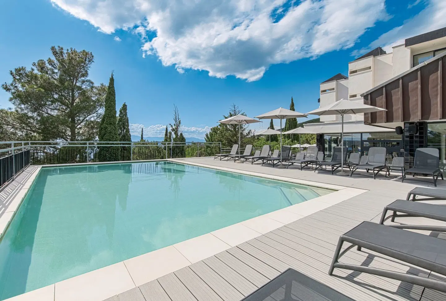 Ad Turres OUTDOOR_POOL