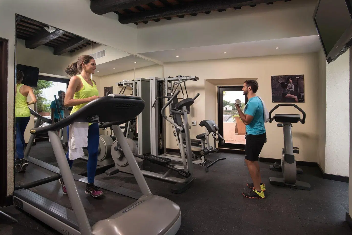 Hodelpa Nicolas de Ovando SPORTS_AND_LEISURE