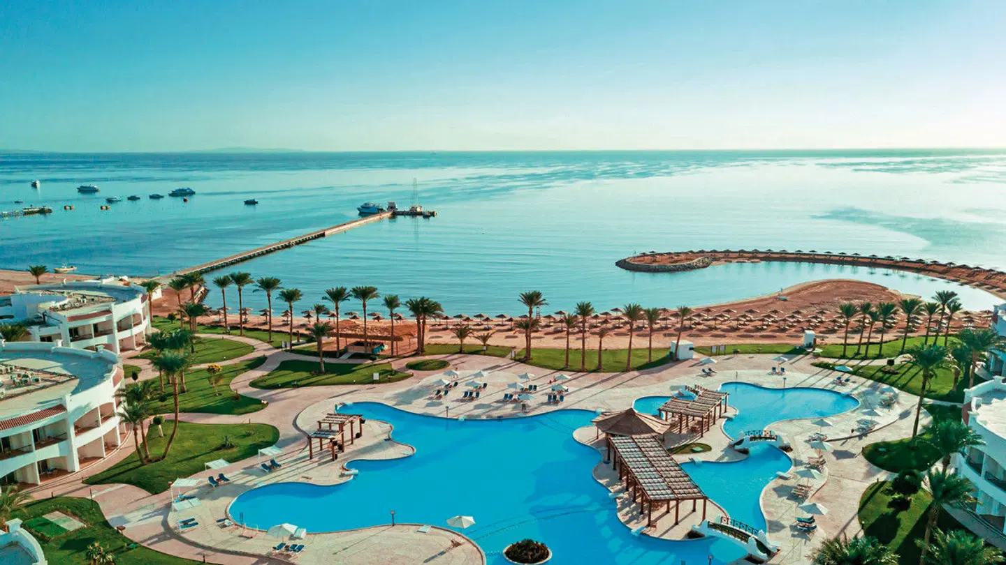 SUNRISE Alma Bay Resort OUTDOOR_POOL