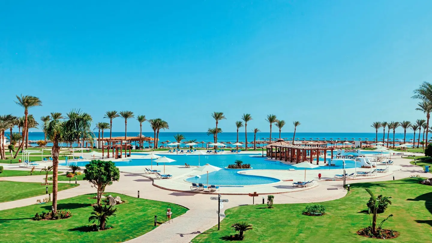 SUNRISE Alma Bay Resort OUTDOOR_POOL