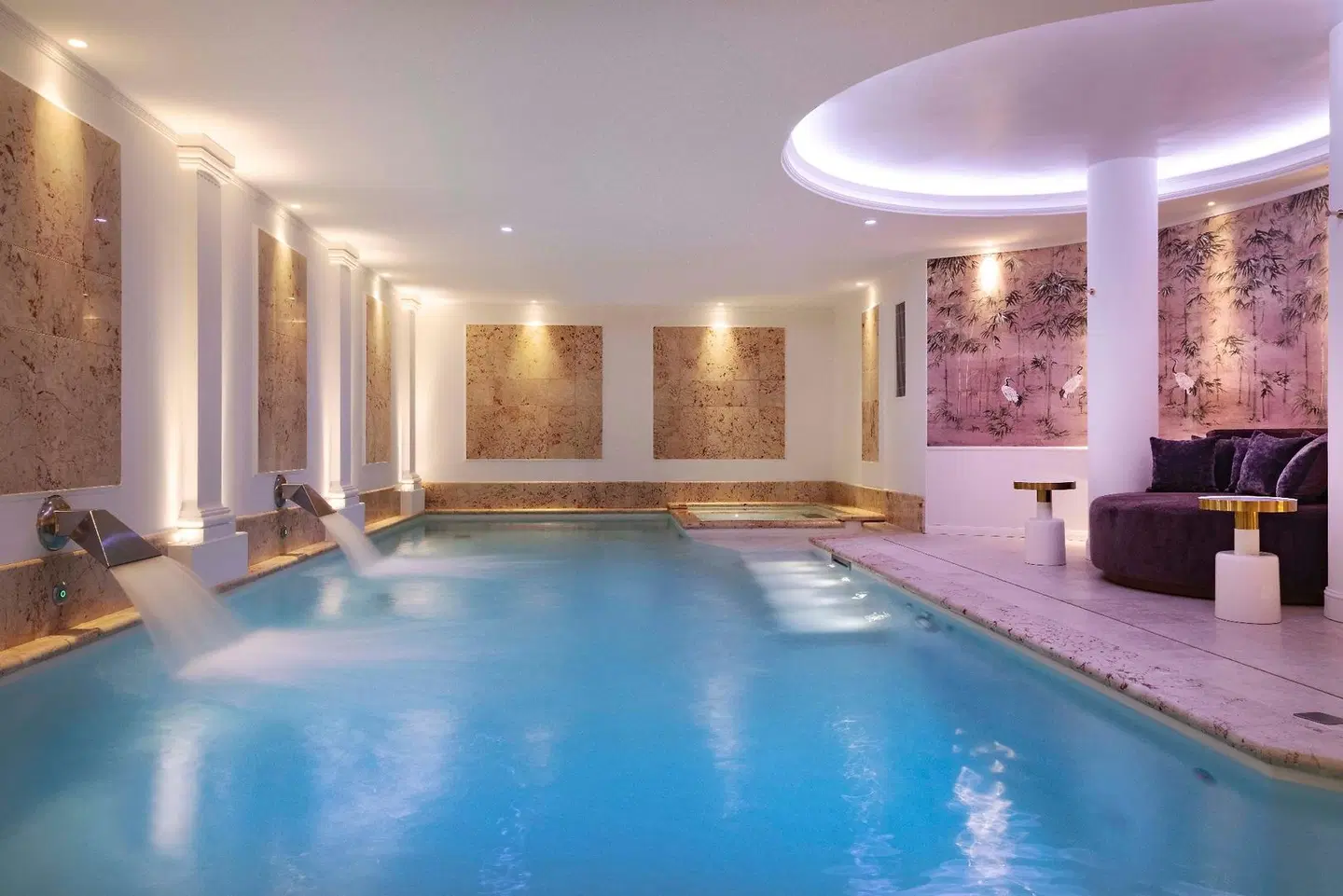 Paris j'adore Hotel & Spa Hallenbad