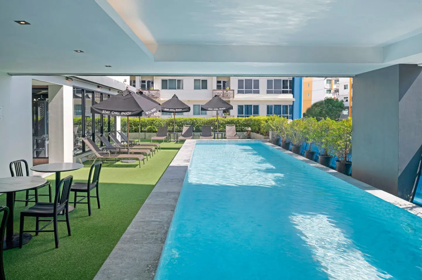 Cross Vibe Bangkok Sukhumvit Hallenbad