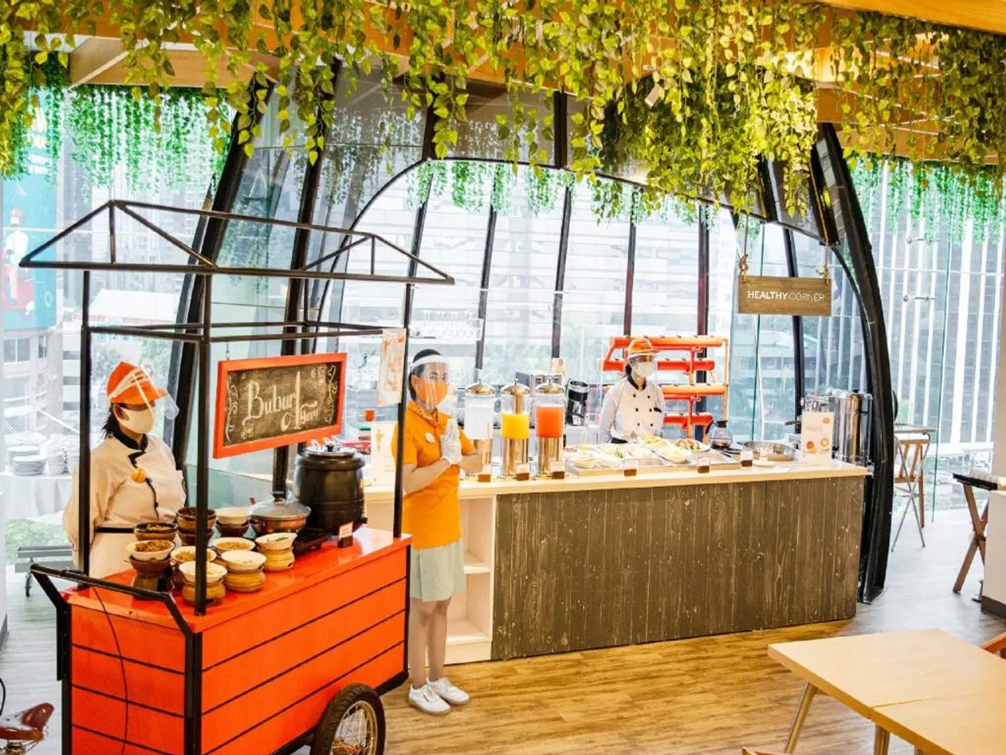 HARRIS Suites fX Sudirman Restaurant