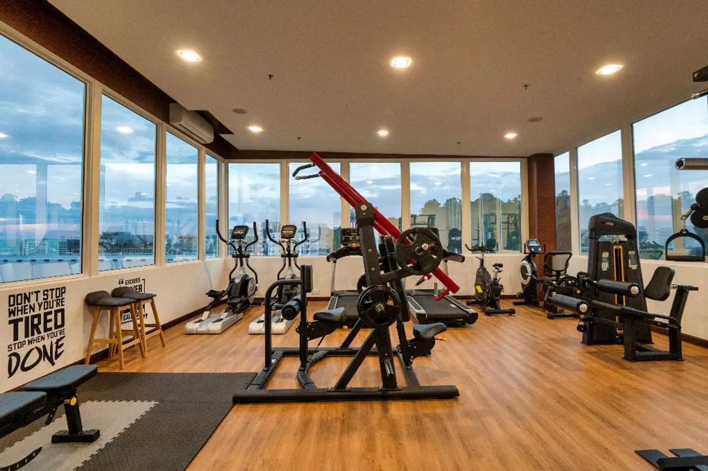 Howard Johnson by Wyndham Kota Kinabalu City Centre SPORTS_AND_LEISURE