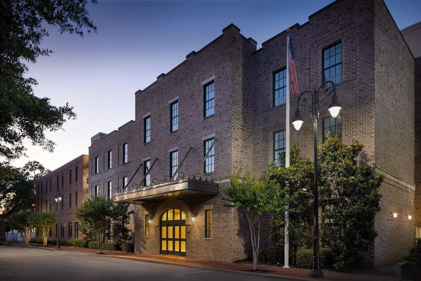 Residence Inn by Marriott Savannah Downtown/Historic District EXTERIOR