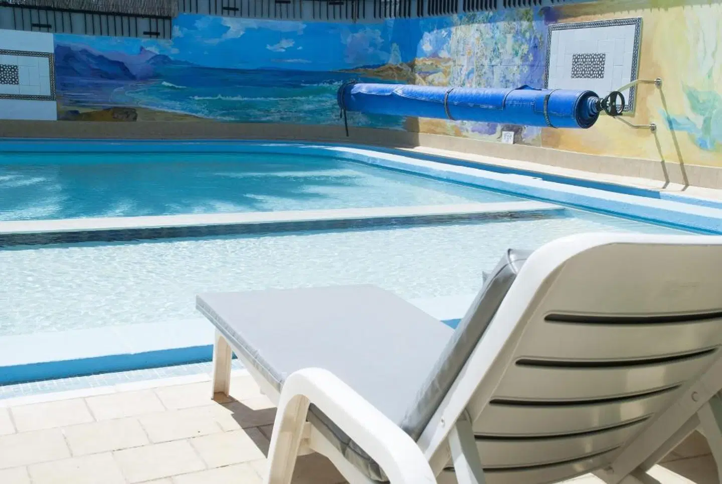 Apartamentos El Paseo Hallenbad