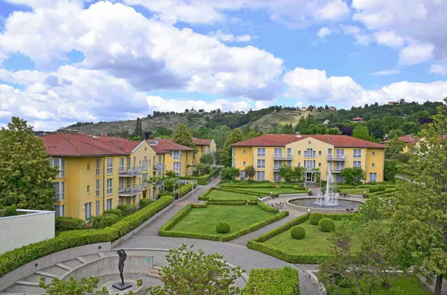 Radisson Blu Park Hotel & Conference Centre EXTERIOR