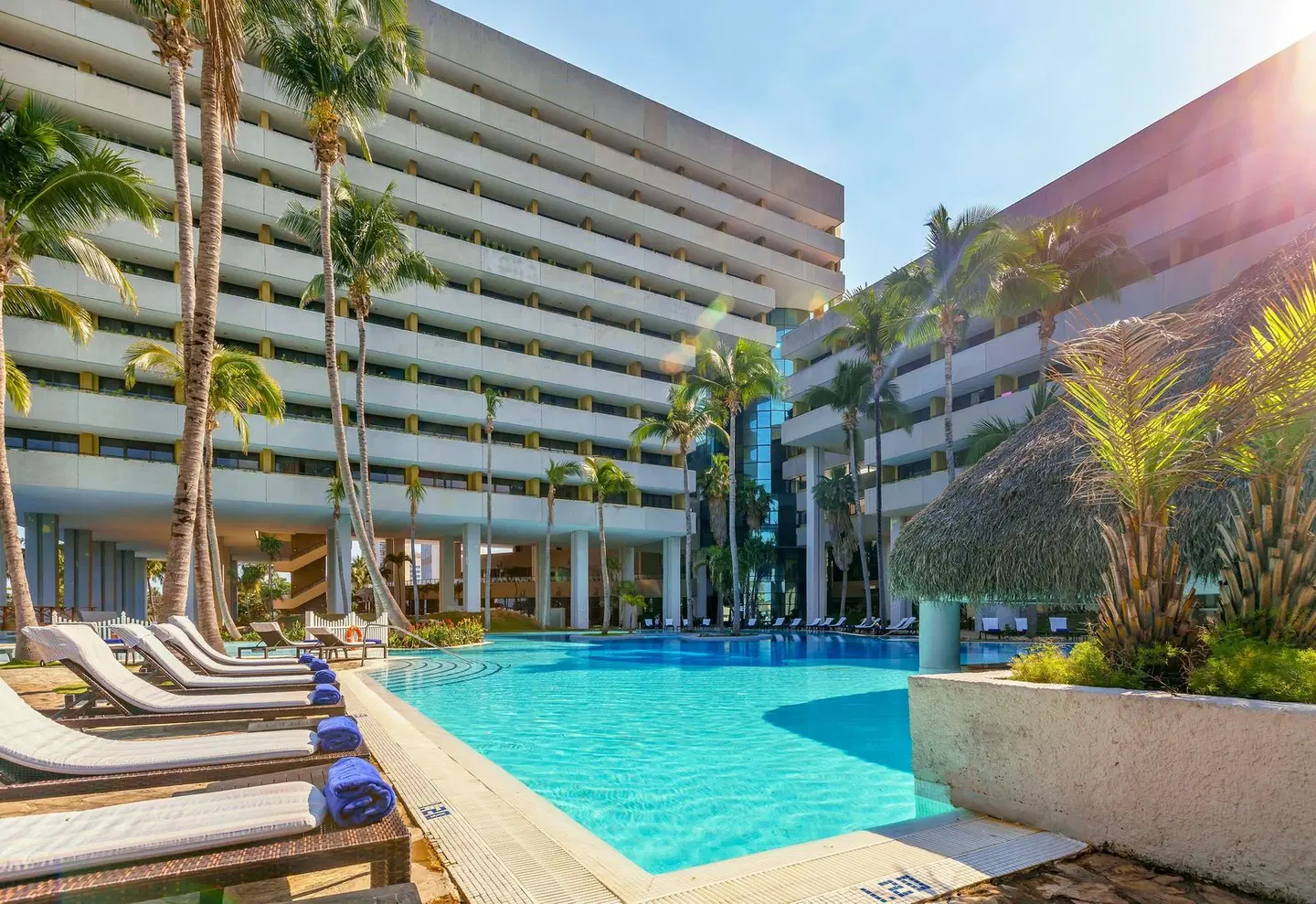 Meliá Habana OUTDOOR_POOL