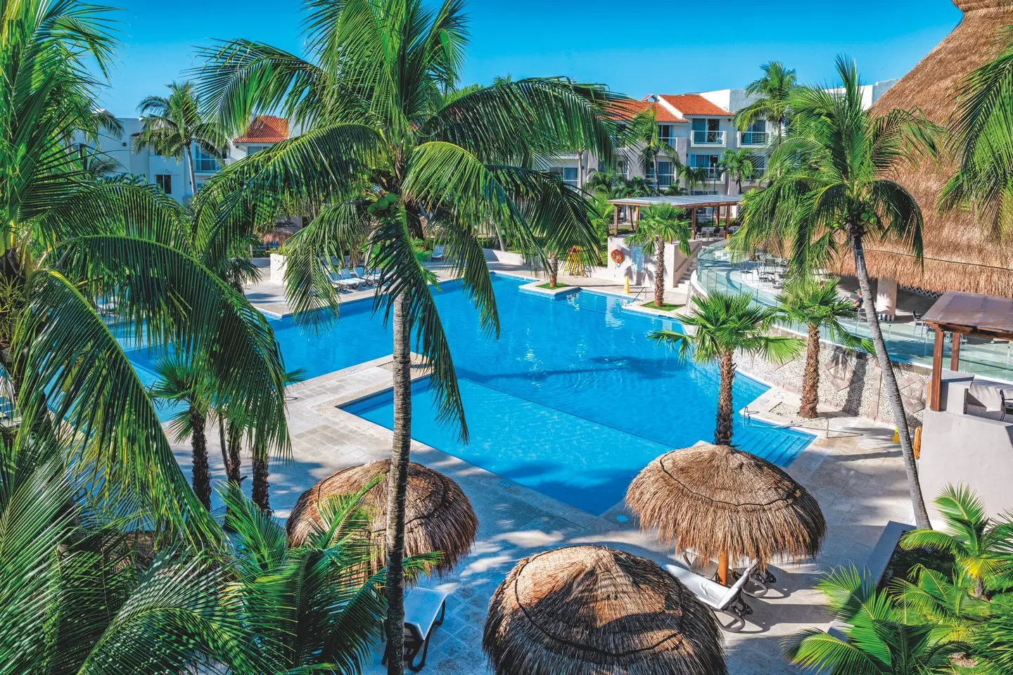 Viva Azteca by Wyndham OUTDOOR_POOL