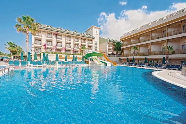 Can Garden Resort OUTDOOR_POOL