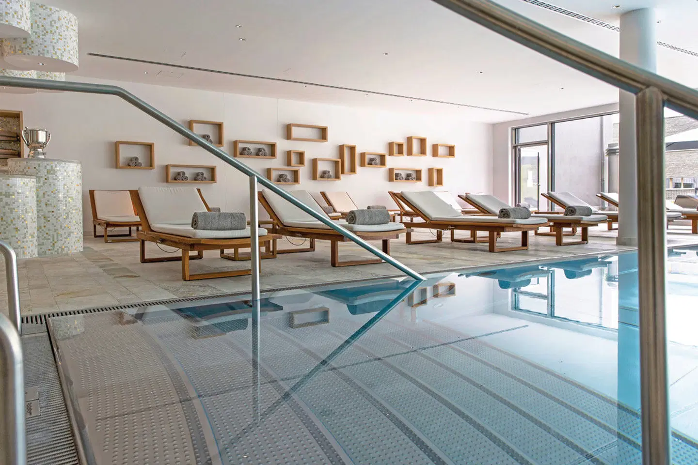 AlpenGold Hotel Davos Hallenbad