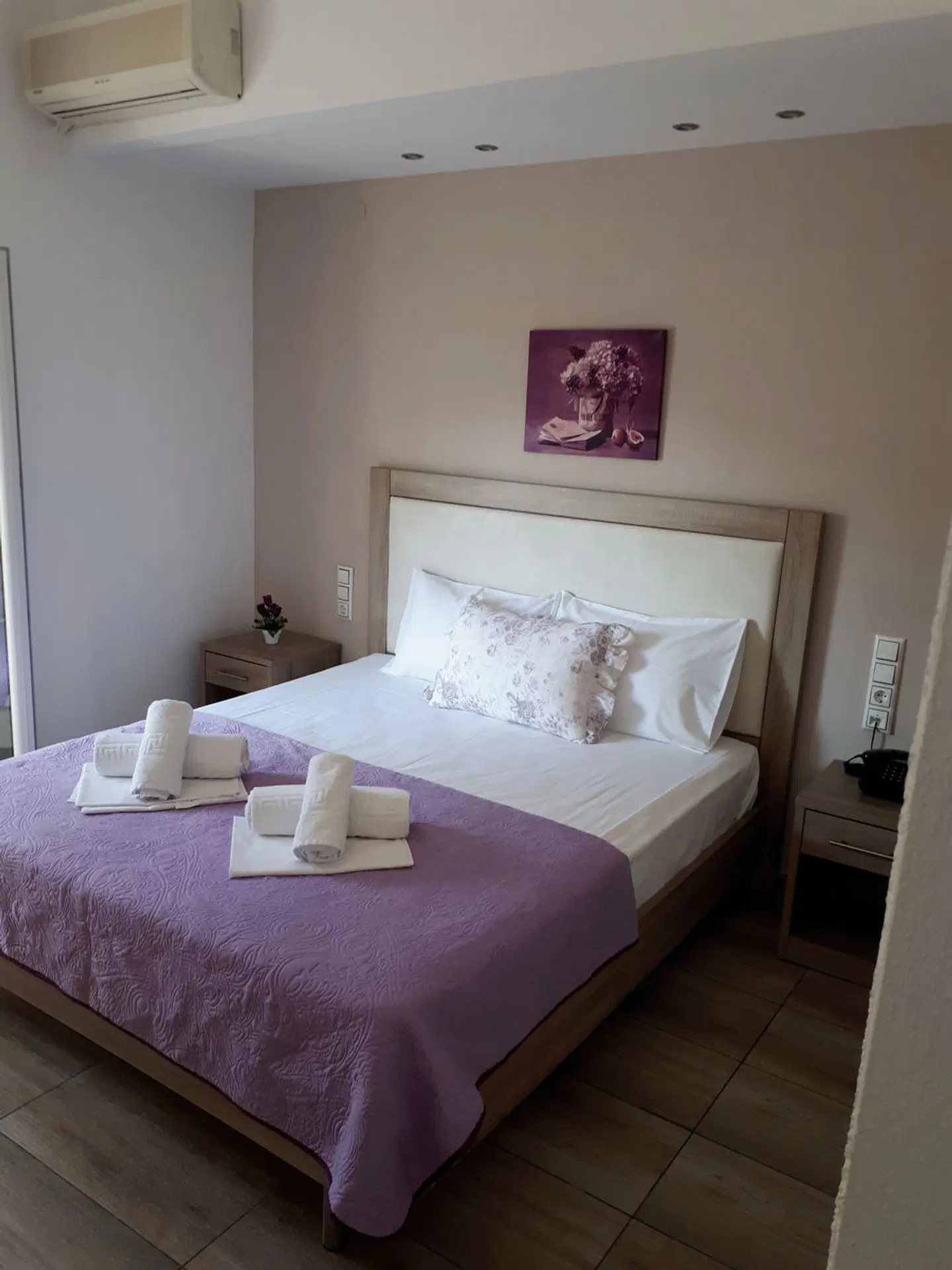 Hotel Chrisa ROOM_EXAMPLE