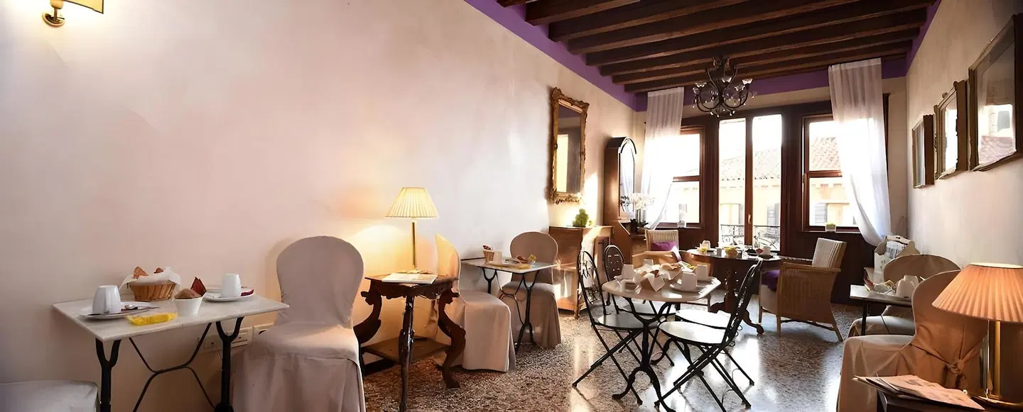 Casa Martini LOUNGE_LOBBY