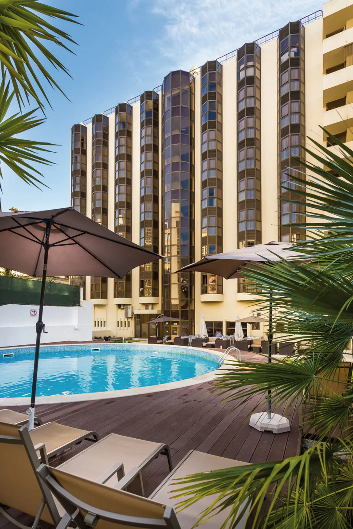 Legendary Lisboa Suites OUTDOOR_POOL