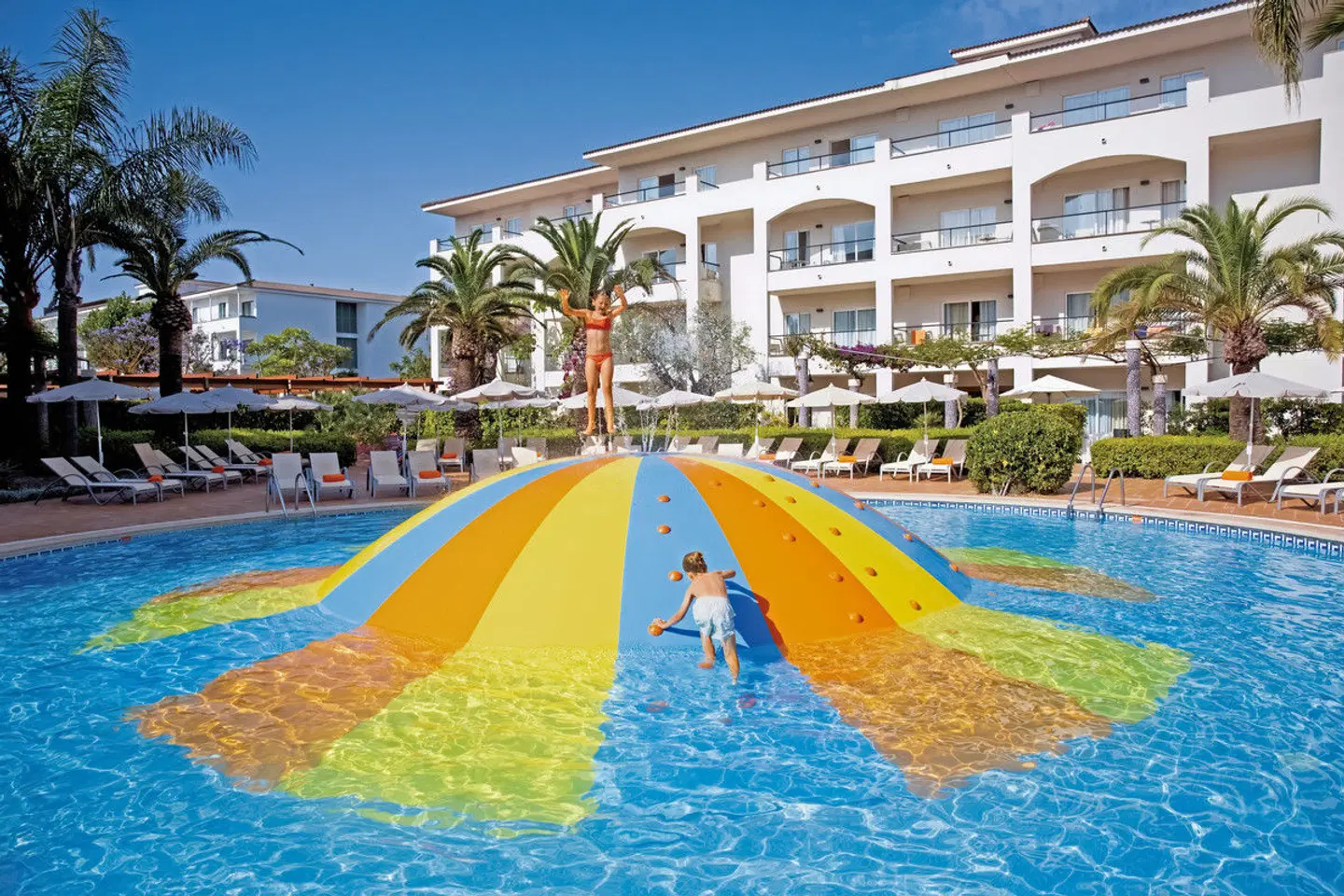 VIVA Blue & Spa OUTDOOR_POOL