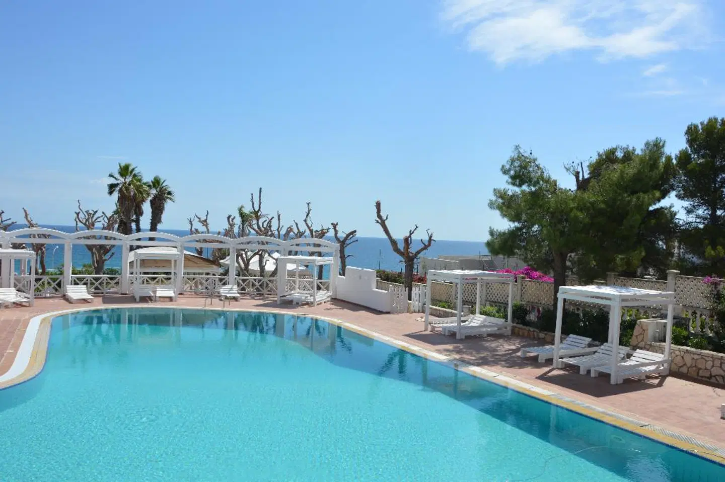 Hotel Residence La Corvetta OUTDOOR_POOL