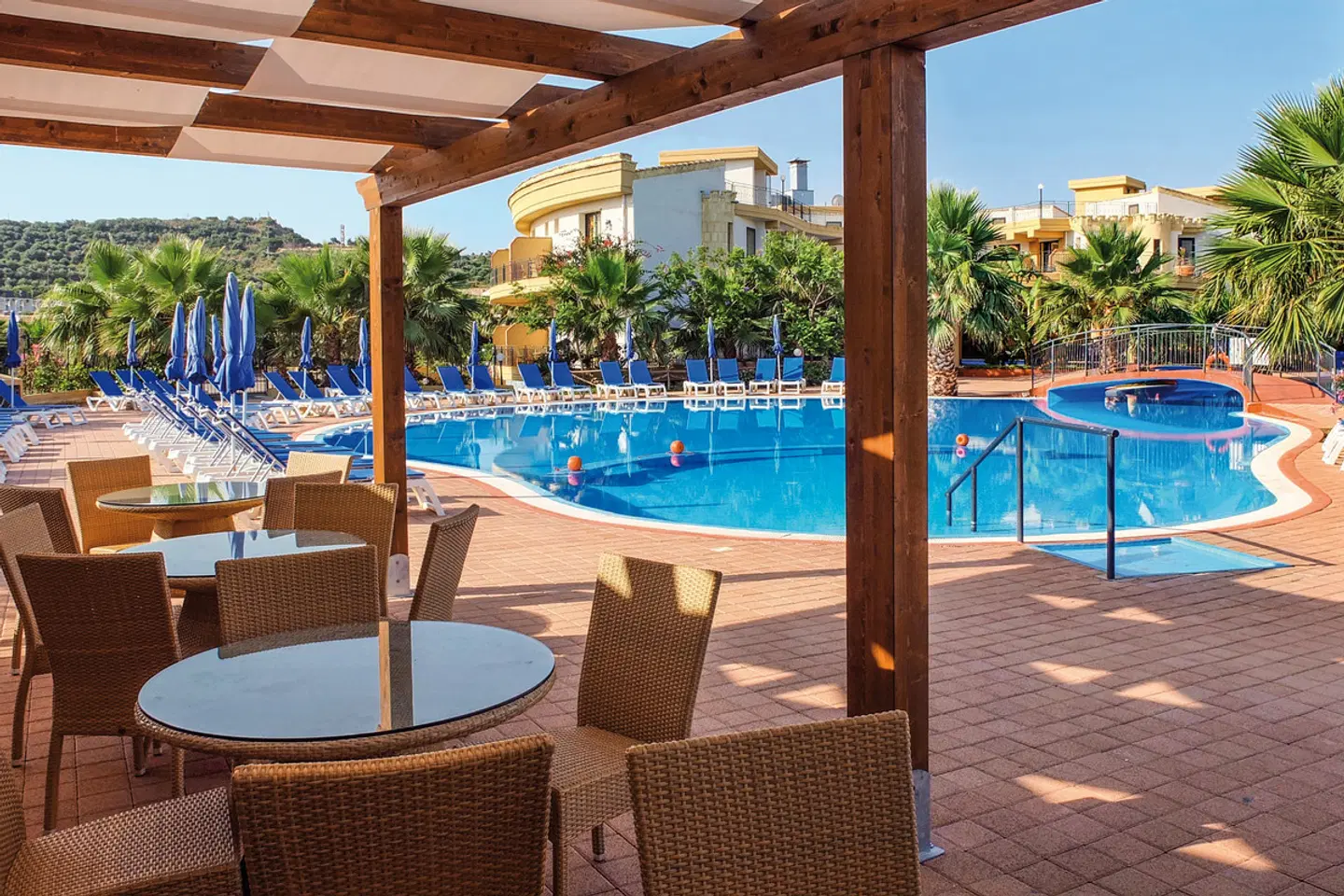 Dolcestate OUTDOOR_POOL