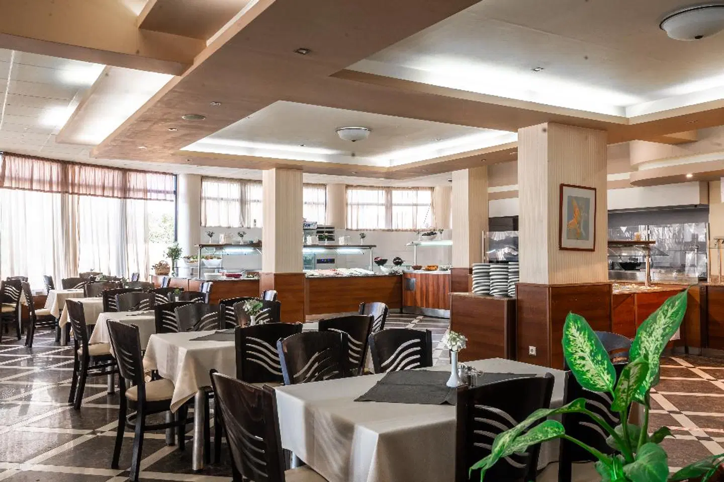 Vemara Beach Restaurant