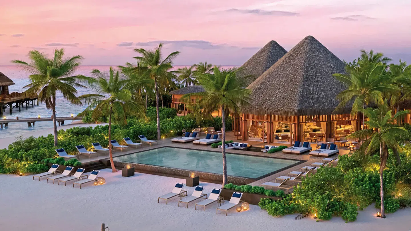 V Villas Maldives at Mirihi - MGallery Collection OUTDOOR_POOL