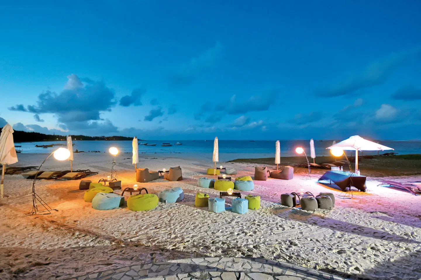 The Residence Mauritius BEACH