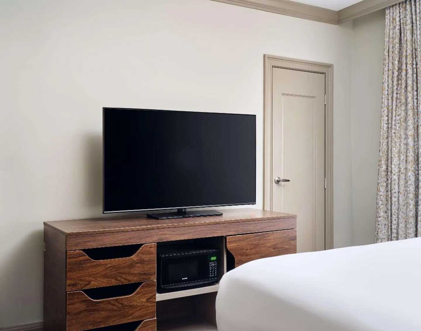 Hampton Inn & Suites New Orleans Canal St. French Quarter ROOM_EXAMPLE