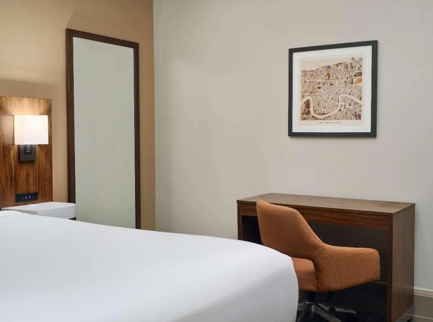 Hampton Inn & Suites New Orleans Canal St. French Quarter ROOM_EXAMPLE