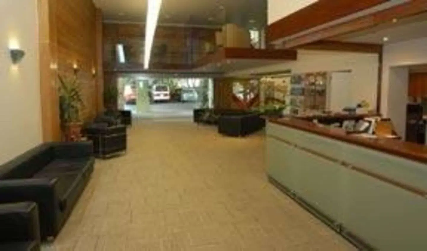 Plymouth International LOUNGE_LOBBY