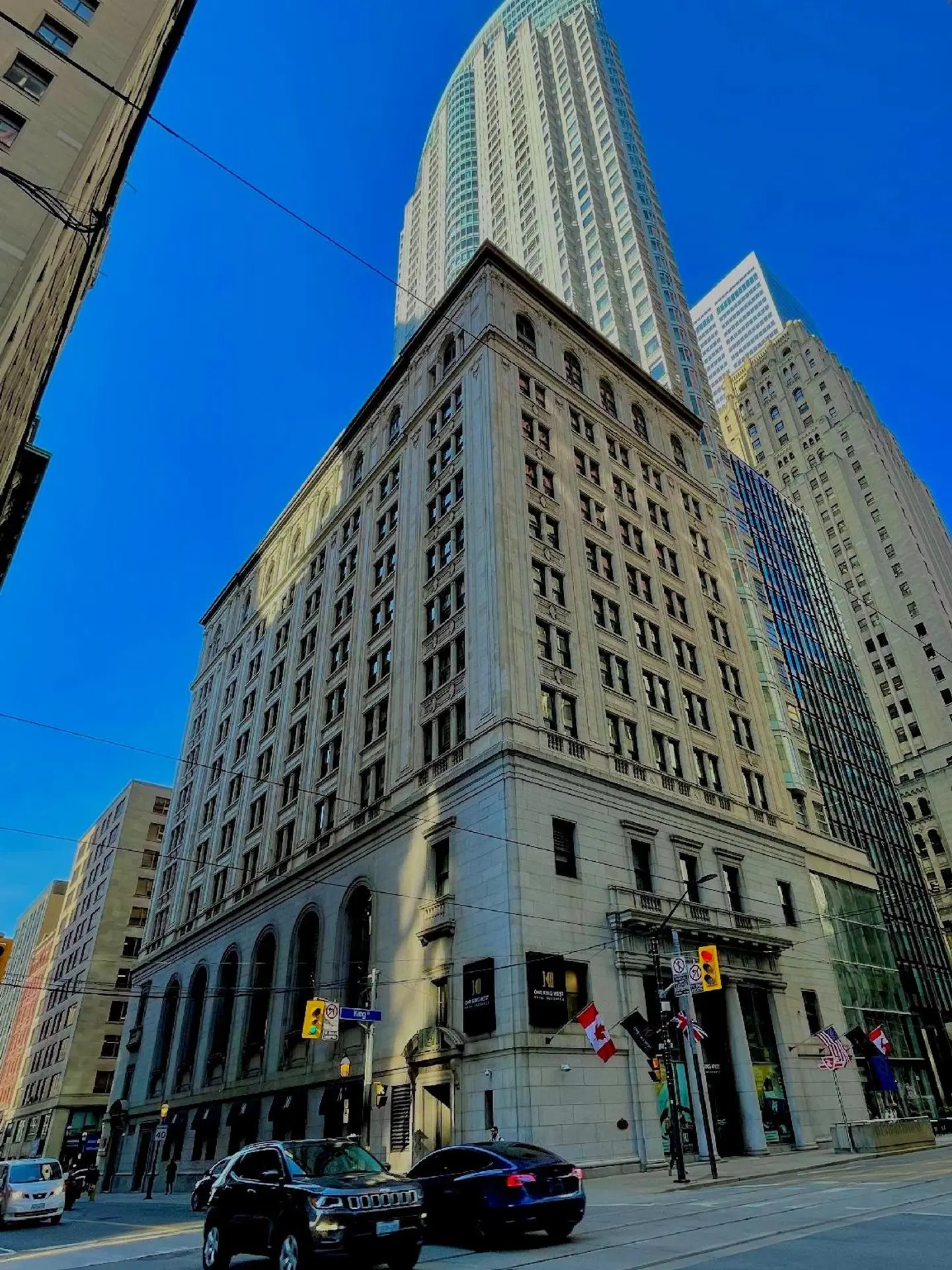 One King West Hotel & Residence EXTERIOR