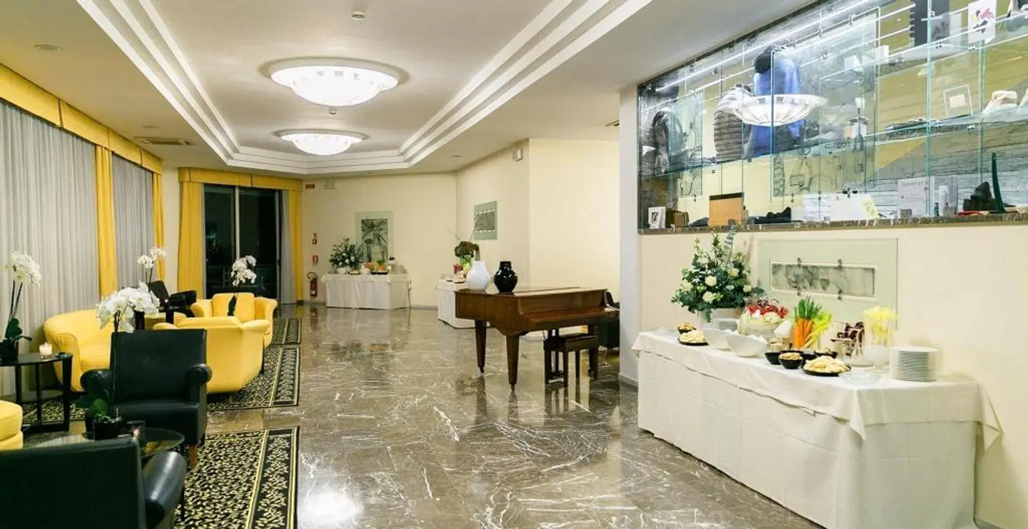Continental Thermae & Spa LOUNGE_LOBBY