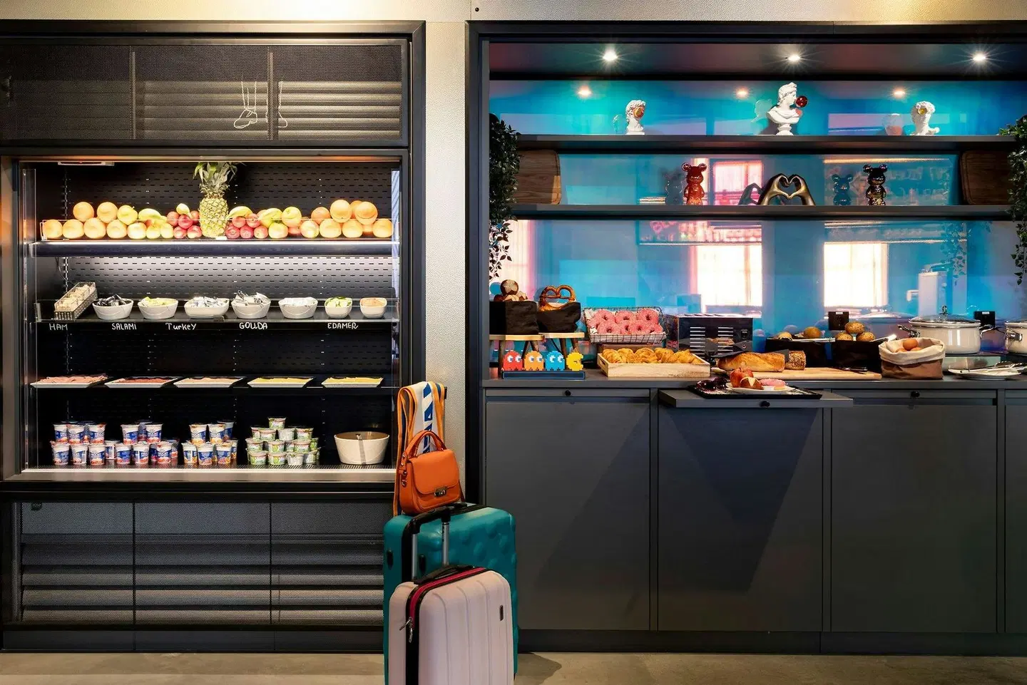 Moxy Hamburg - Finkenwerder Bar