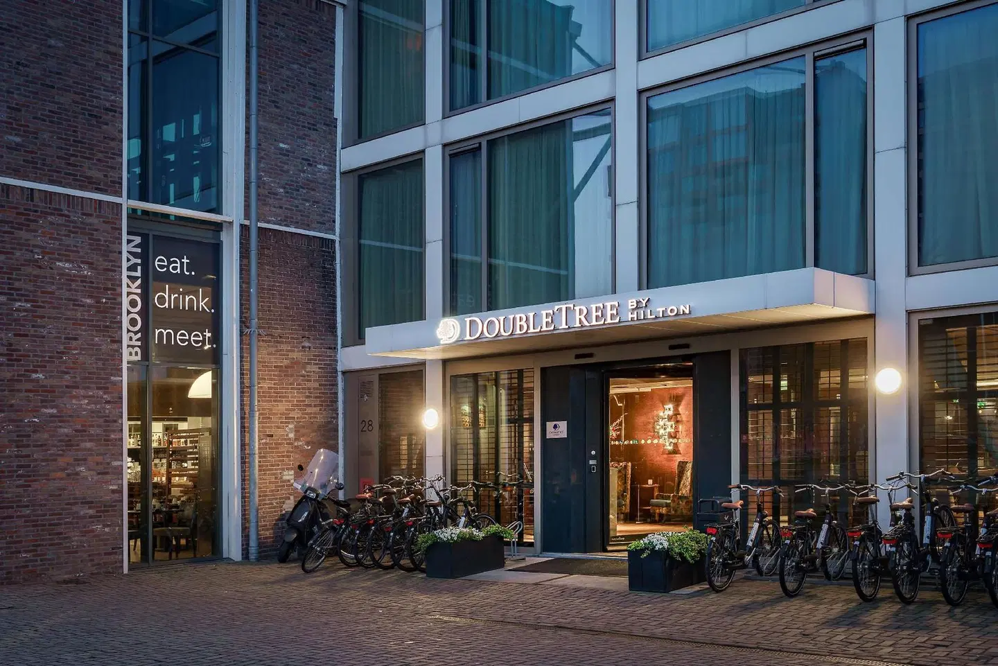 DoubleTree by Hilton Hotel Amsterdam - NDSM Wharf EXTERIOR