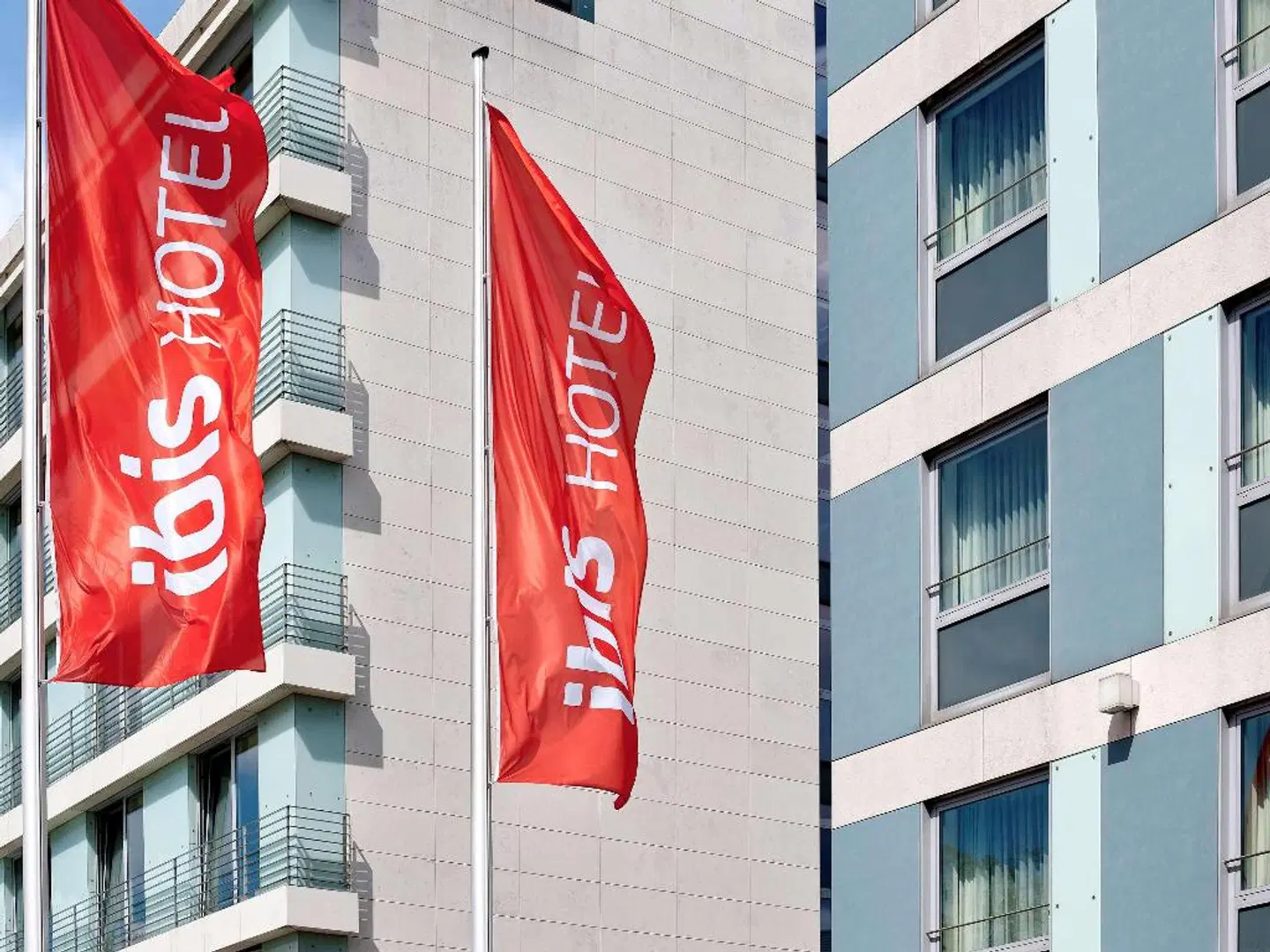 ibis Koeln Messe EXTERIOR