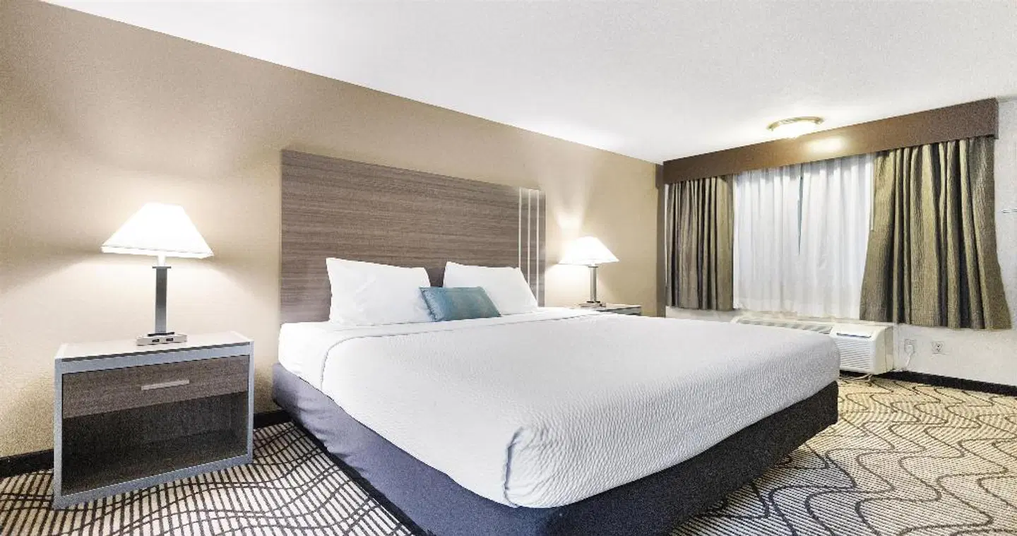 SureStay Plus Hotel by Best Western Sacramento North ROOM_EXAMPLE