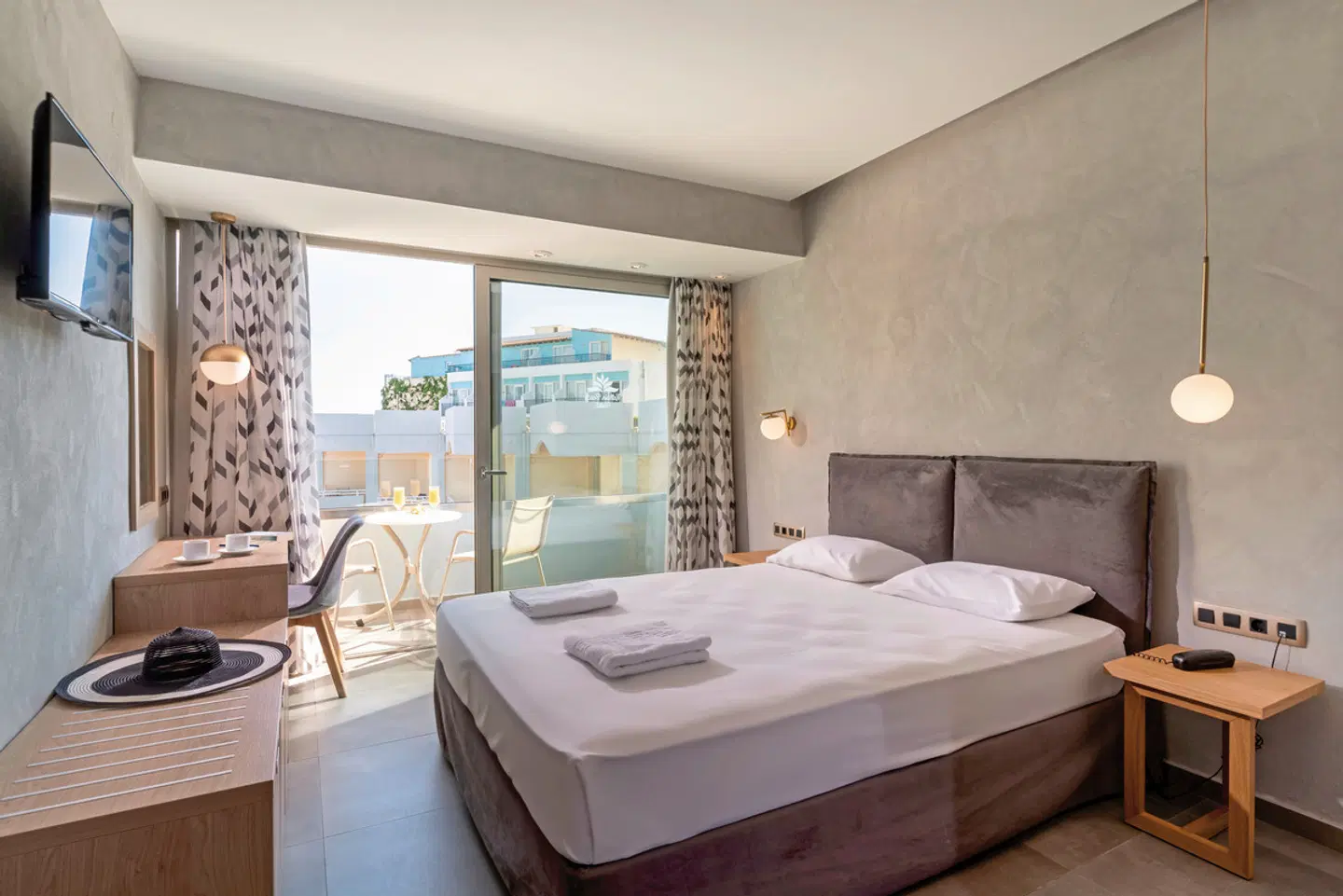 Kathrin Beach ROOM_EXAMPLE