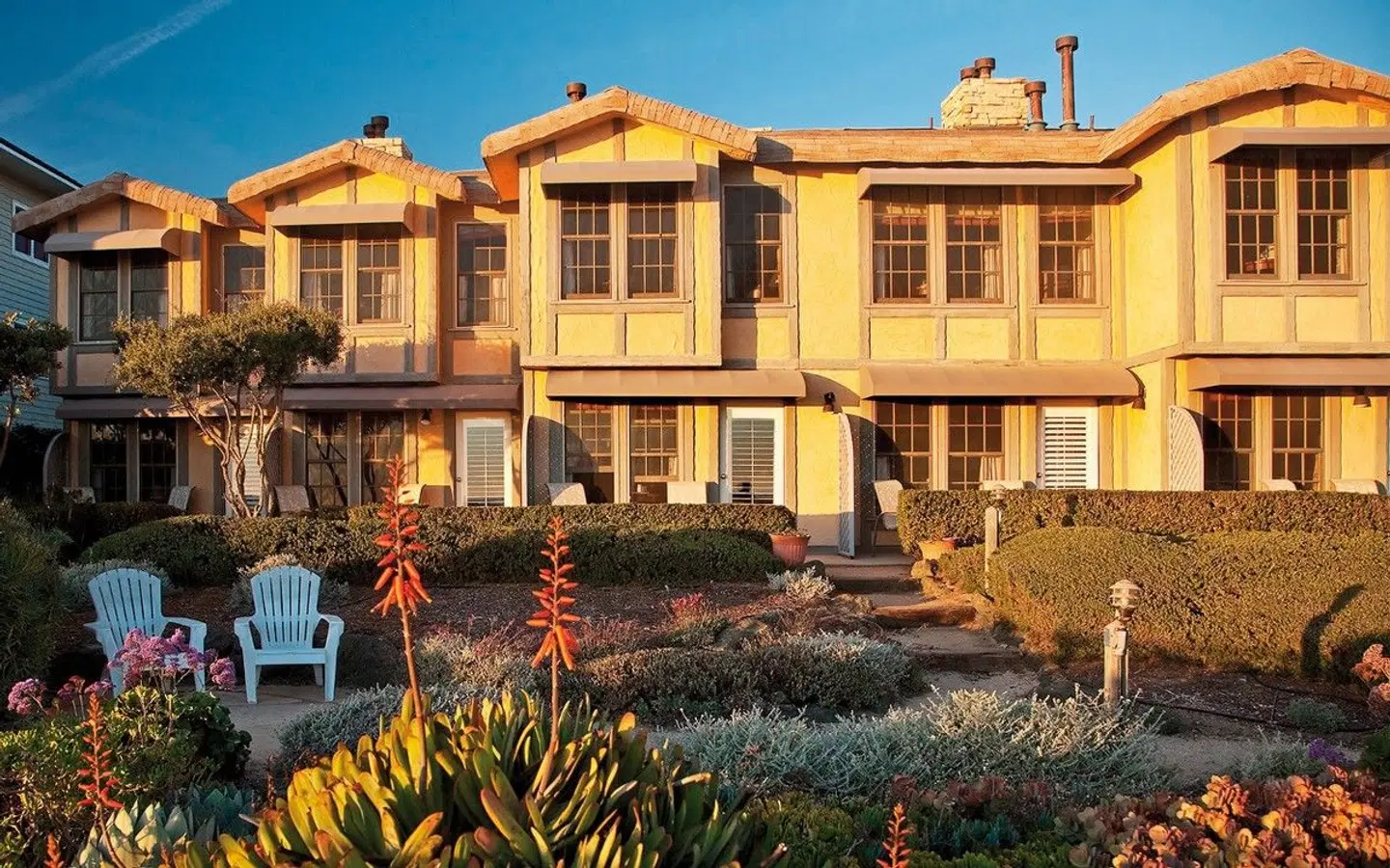 Cottage Inn by the Sea EXTERIOR