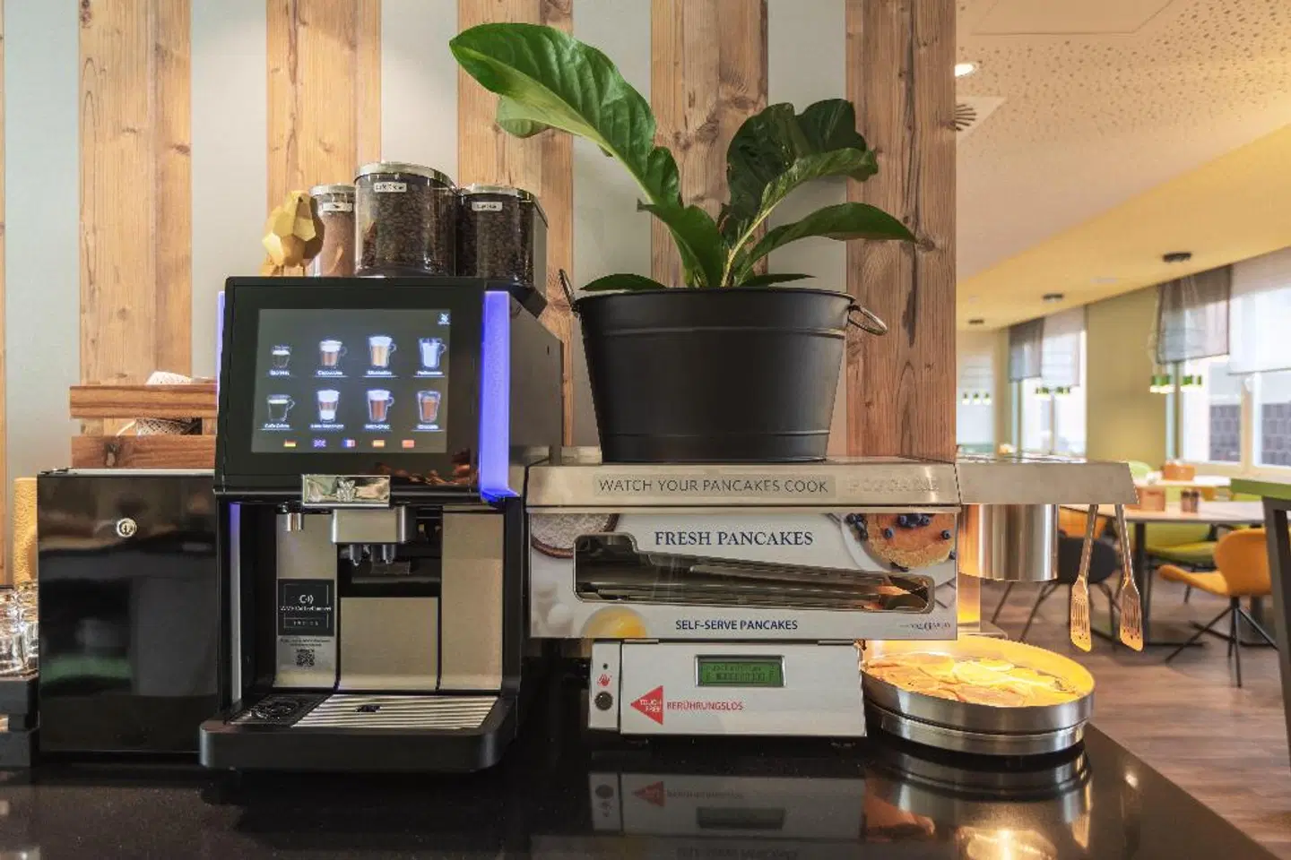 Holiday Inn - the niu, Mill Cologne Mülheim LOUNGE_LOBBY