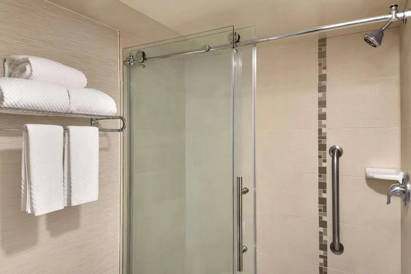 Embassy Suites by Hilton Lompoc - Central Coast Badezimmer