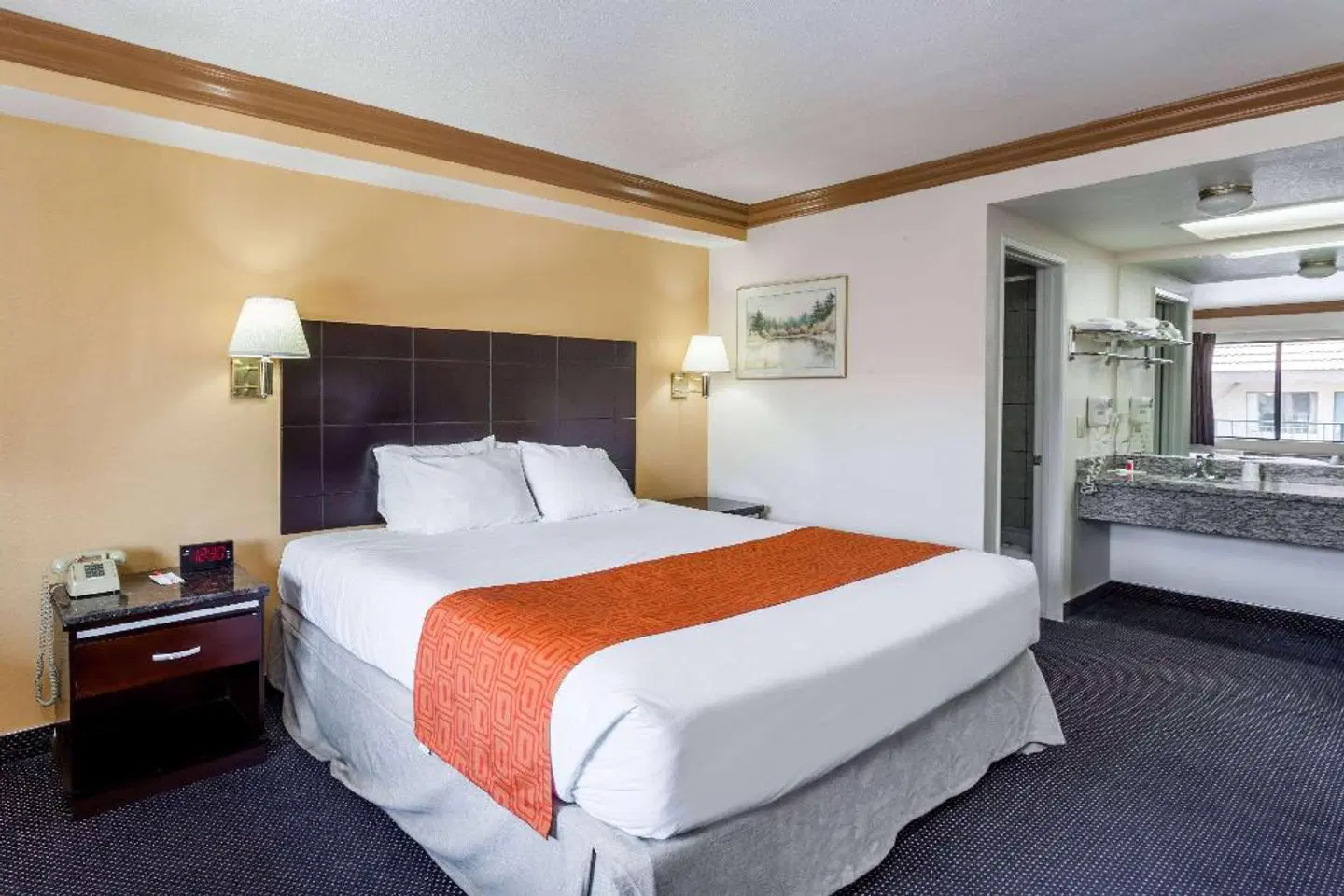 Howard Johnson by Wyndham Norco ROOM_EXAMPLE
