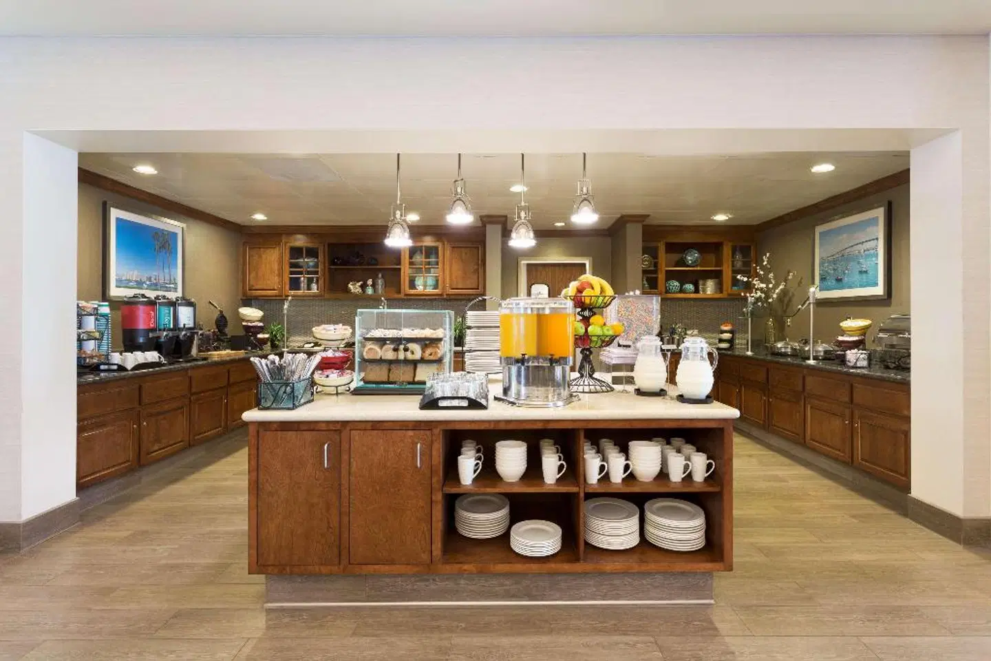Homewood Suites by Hilton San Diego Airport-Liberty Station Restaurant