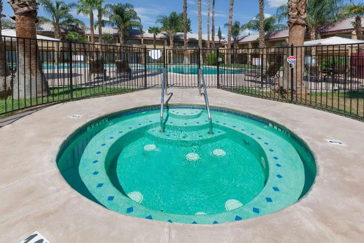 Days Inn by Wyndham Bakersfield HEALTH_BEAUTY