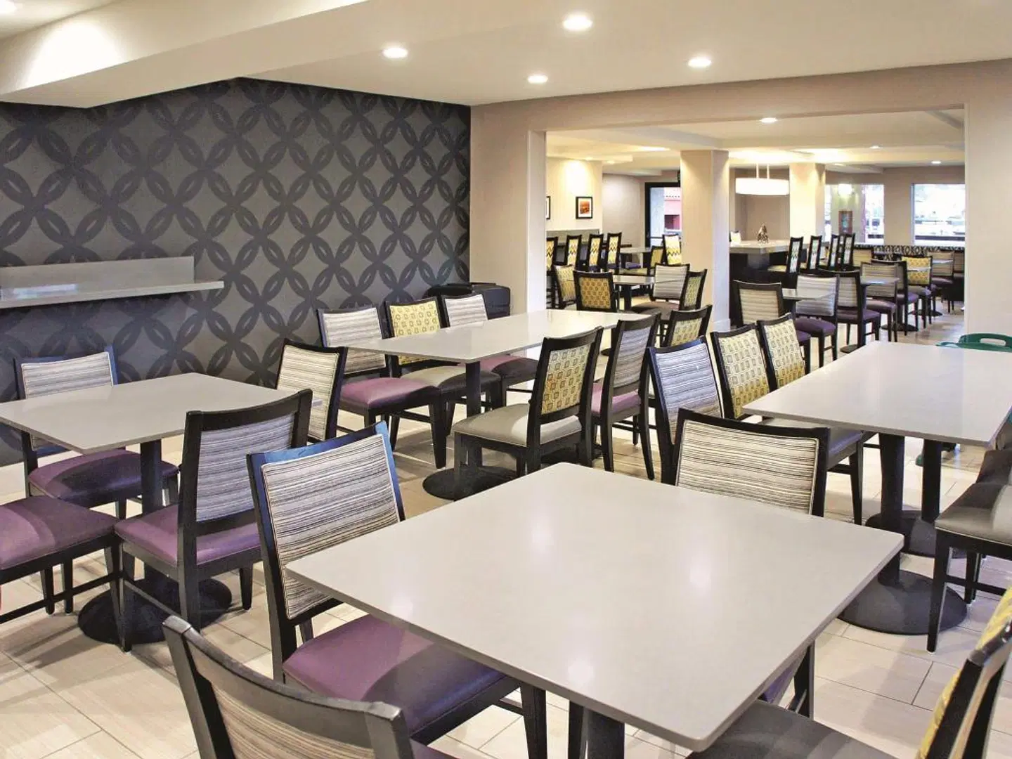 La Quinta Inn & Suites San Diego SeaWorld Zoo Area Restaurant