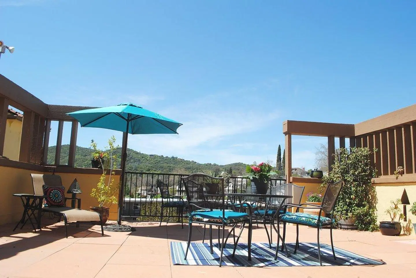 Historic Sonora Inn Terrasse