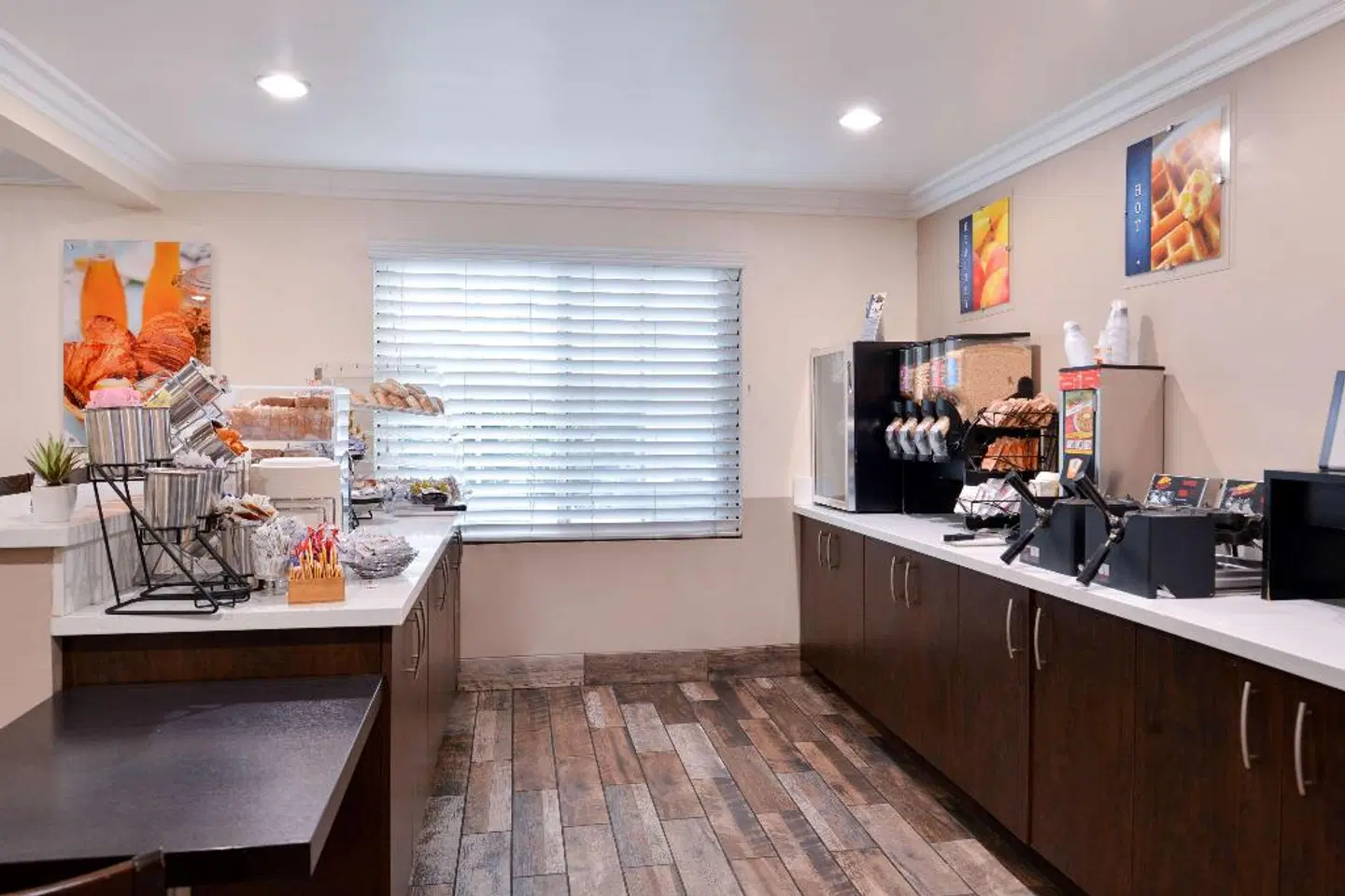 Best Western Airport Plaza Inn Restaurant