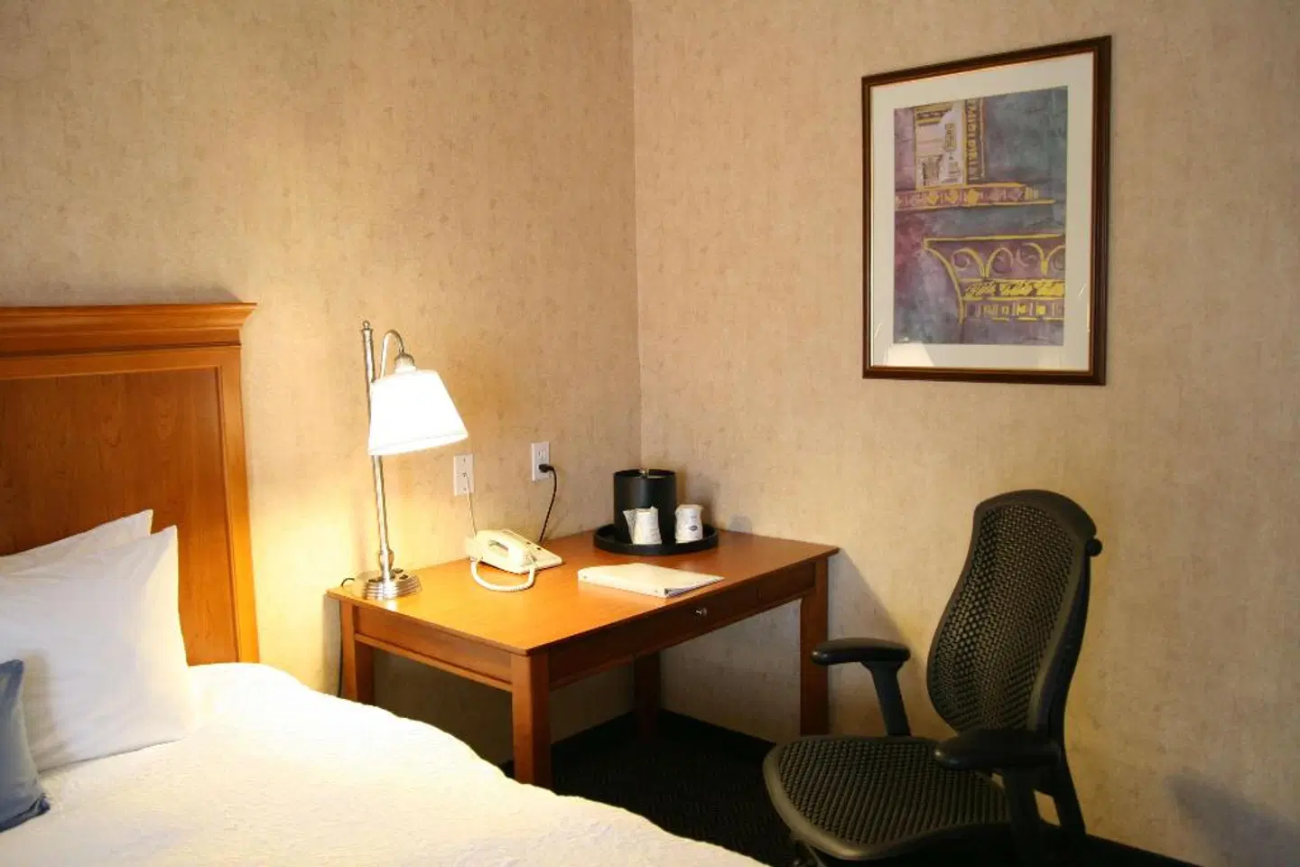 Hampton Inn San Marcos ROOM_EXAMPLE
