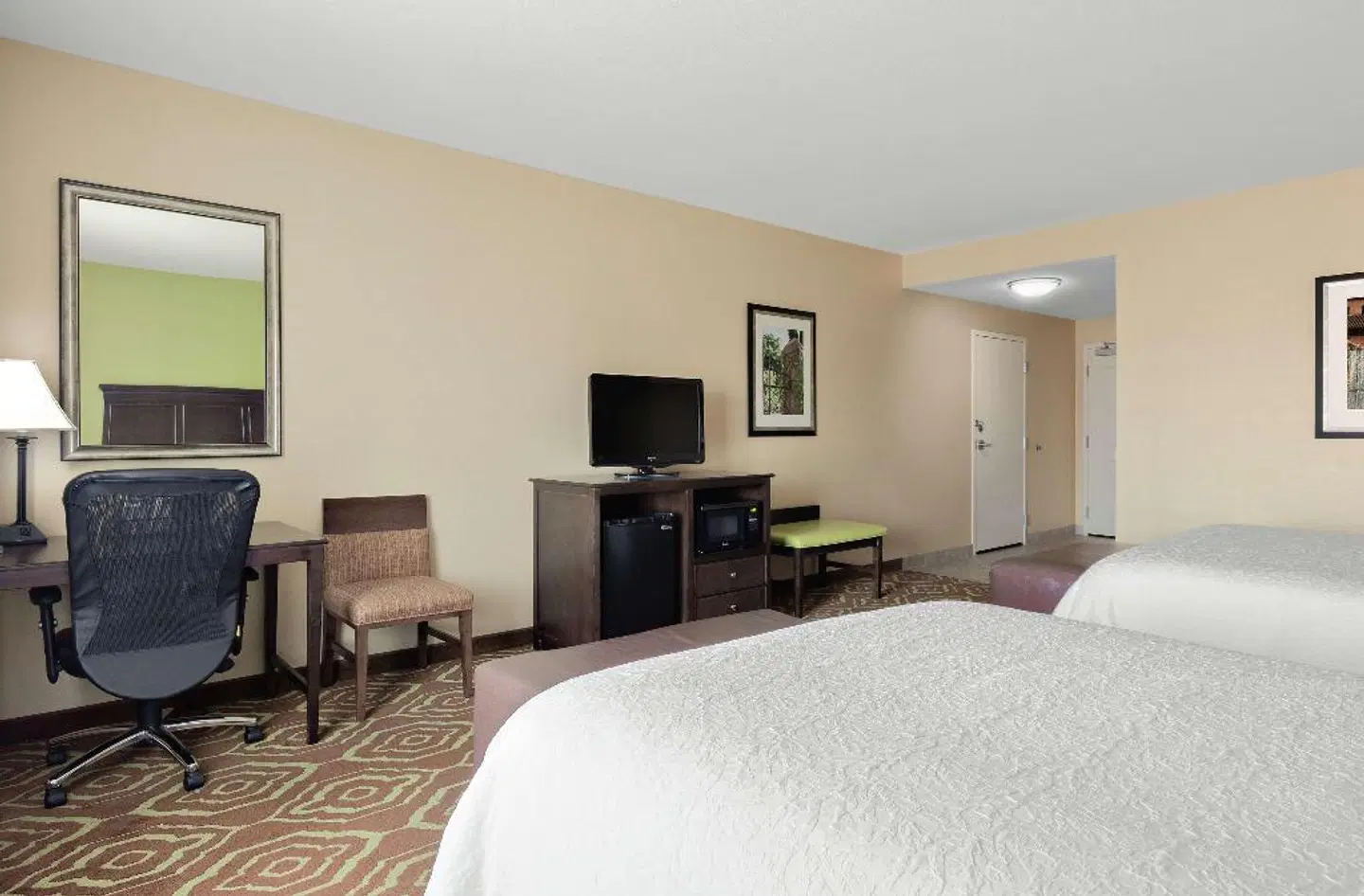 Hampton Inn & Suites San Luis Obispo ROOM_EXAMPLE