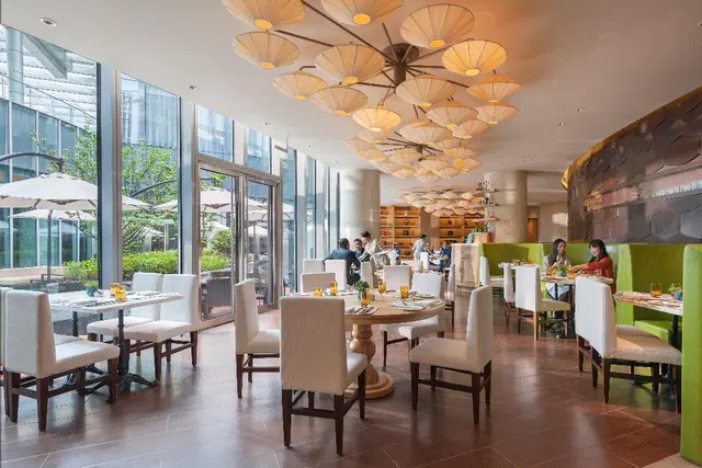 Mandarin Oriental Pudong, Shanghai Restaurant