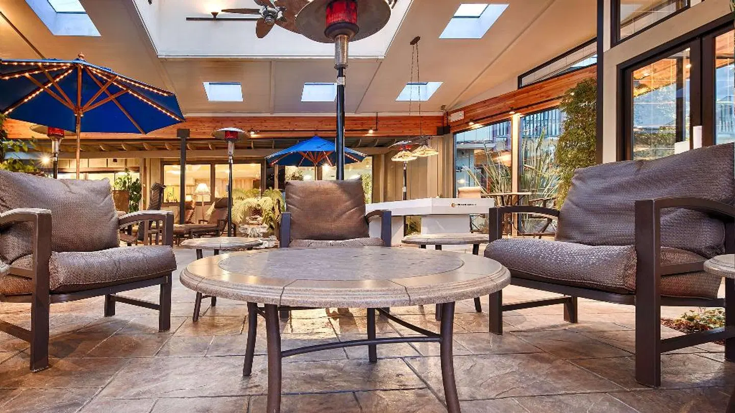 BEST WESTERN PLUS Humboldt Bay Inn LOUNGE_LOBBY