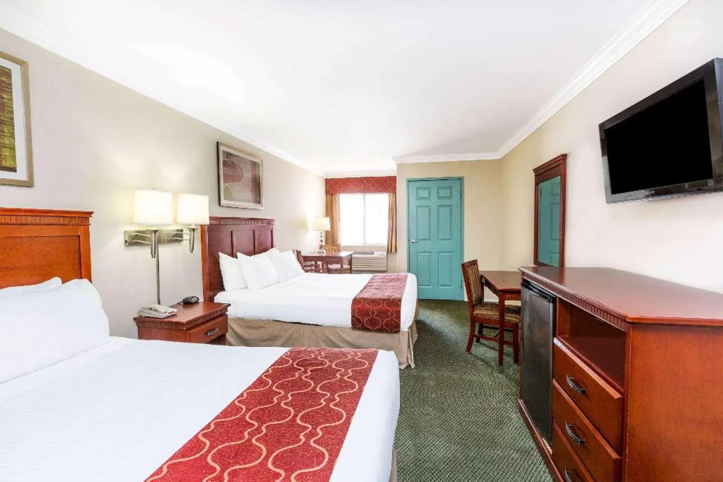 Days Inn by Wyndham Santa Monica/Los Angeles ROOM_EXAMPLE